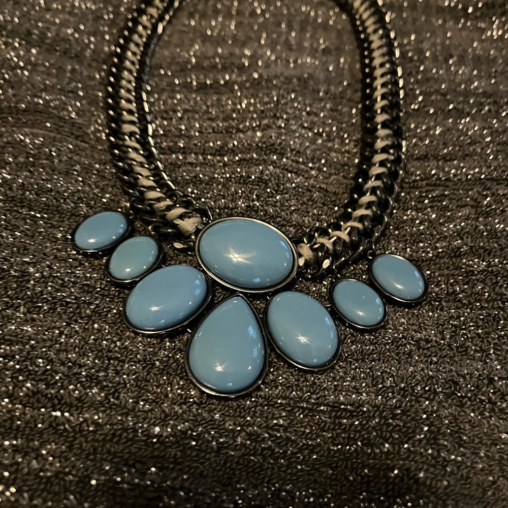 Elegant Blue Statement Necklace
